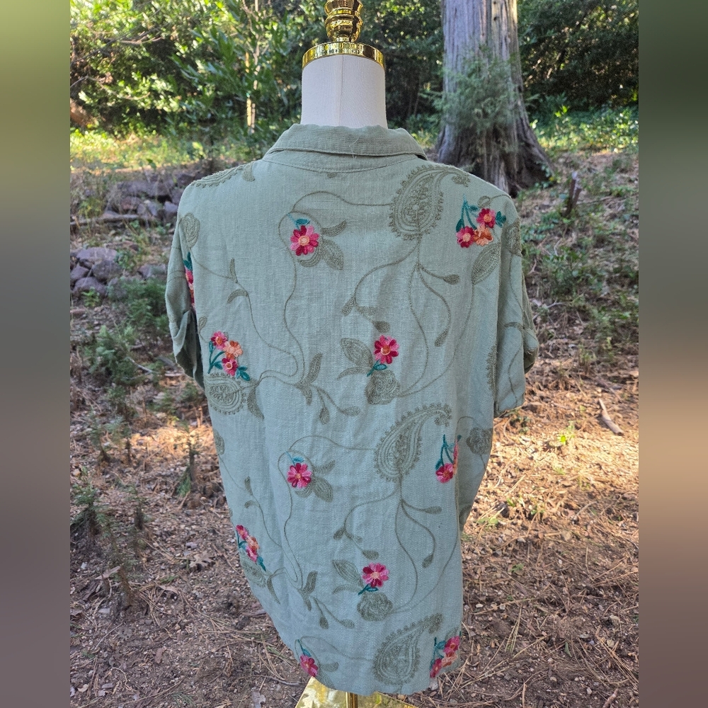 Anthropologie Kindred Floral Embroidered Button-Up Shirt - Picture 5 of 6